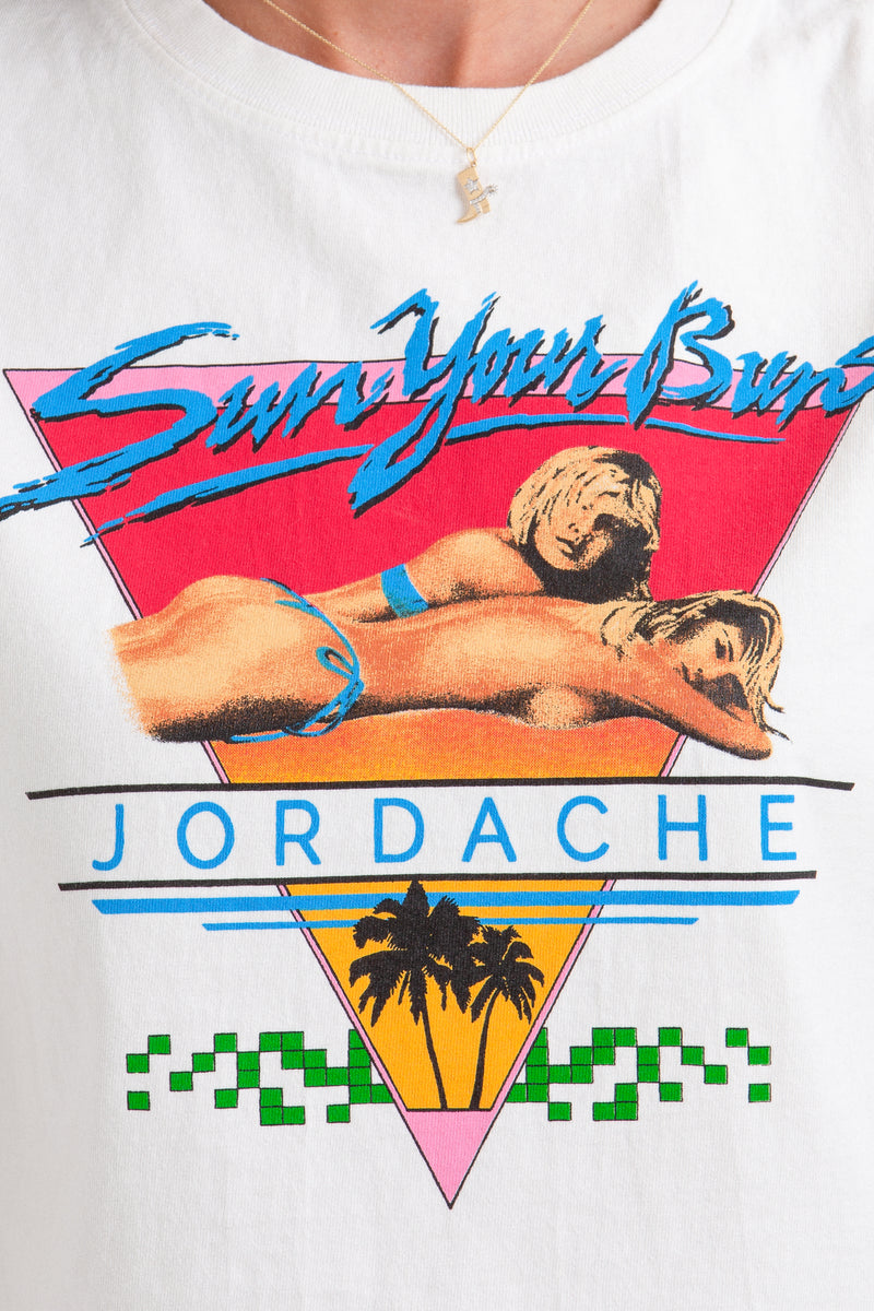 SUN YOUR BUNS CROPPED T-SHIRT